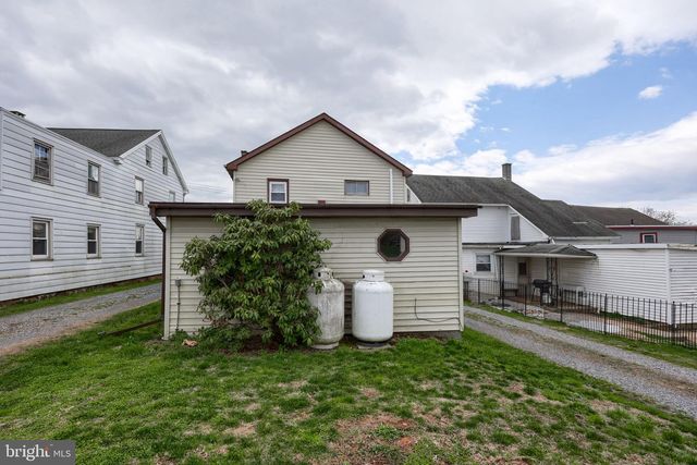 754 W ROUTE 897, Reinholds, PA 17569