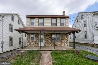 754 W ROUTE 897, Reinholds, PA 17569