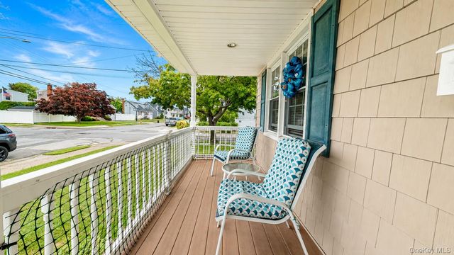 262 N Cedar Street, North Massapequa, NY 11758