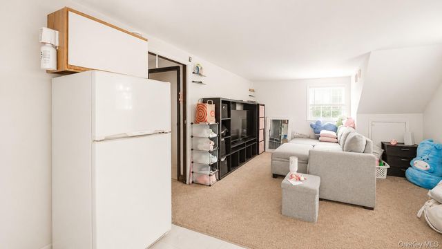 262 N Cedar Street, North Massapequa, NY 11758