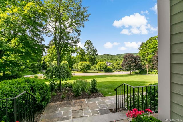 1938 Beekman Court, Yorktown Heights, NY 10598