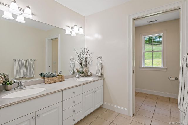 1938 Beekman Court, Yorktown Heights, NY 10598