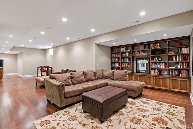 1938 Beekman Court, Yorktown Heights, NY 10598