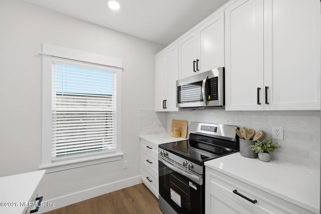 1304 1ST Avenue N, Jacksonville Beach, FL 32250