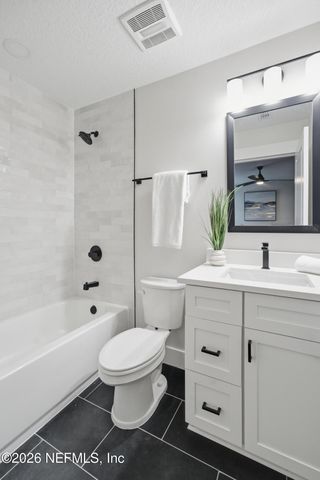 1304 1ST Avenue N, Jacksonville Beach, FL 32250
