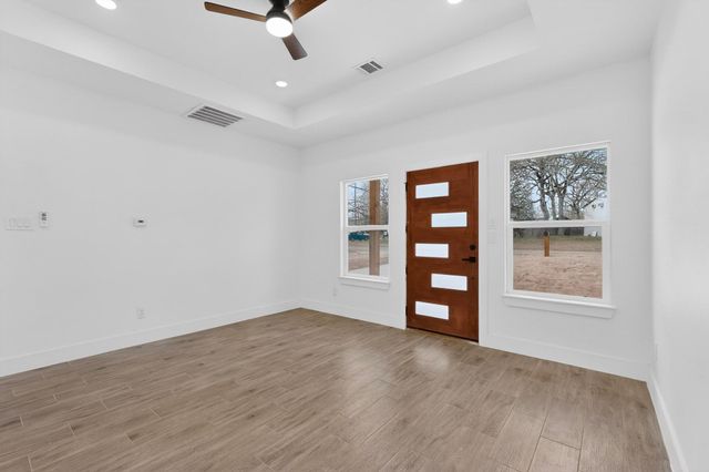 116 Garner Drive, Mabank, TX 75156