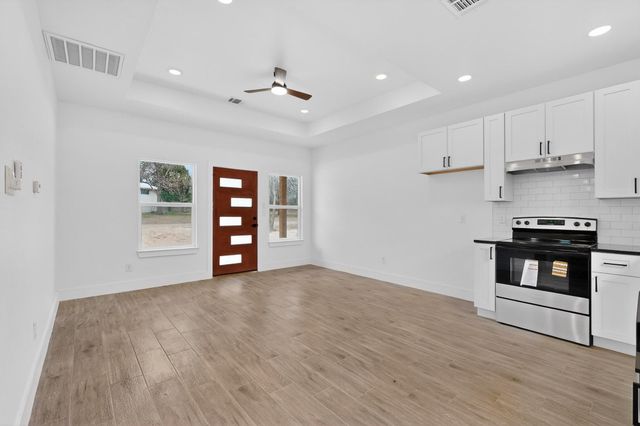 116 Garner Drive, Mabank, TX 75156