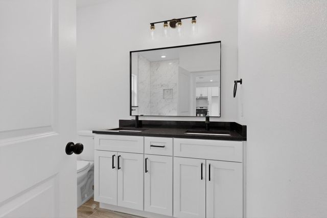 116 Garner Drive, Mabank, TX 75156