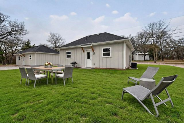 116 Garner Drive, Mabank, TX 75156