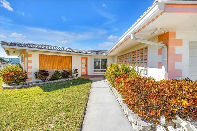 12520 4TH STREET E, Treasure Island, FL 33706