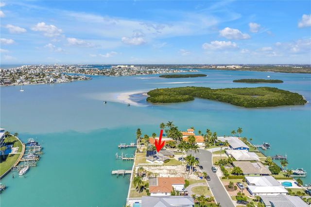 12520 4TH STREET E, Treasure Island, FL 33706
