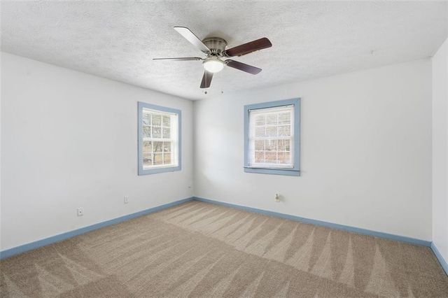 130 THORNTON Drive, Fayetteville, GA 30214