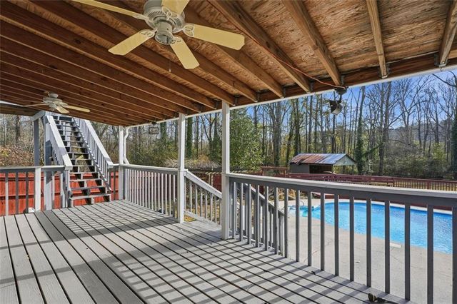 130 THORNTON Drive, Fayetteville, GA 30214