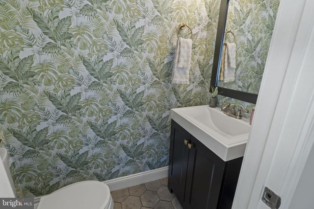 237 7TH AVE, Haddon Heights, NJ 08035