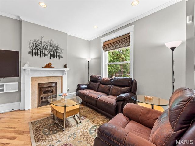 4233 Botanical Avenue, St Louis, MO 63110