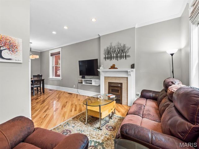 4233 Botanical Avenue, St Louis, MO 63110