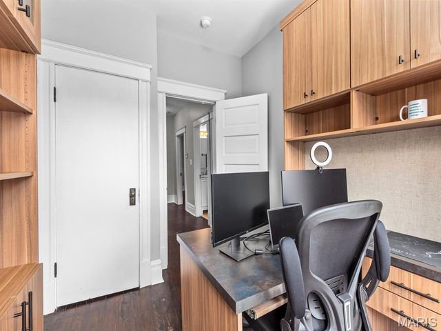 4233 Botanical Avenue, St Louis, MO 63110