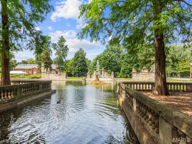 4233 Botanical Avenue, St Louis, MO 63110