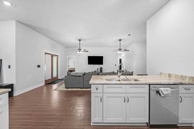 195 Wheat Drive, Crestview, FL 32536