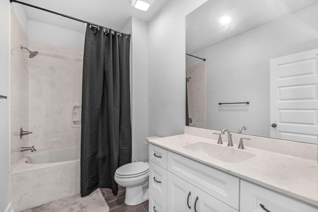 195 Wheat Drive, Crestview, FL 32536
