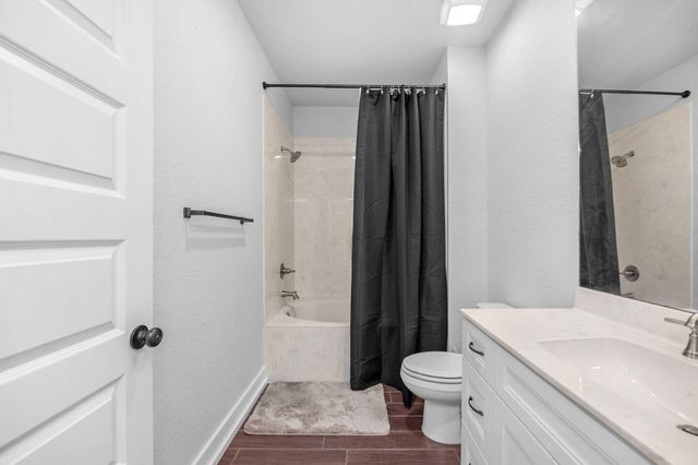 195 Wheat Drive, Crestview, FL 32536
