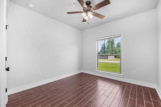 195 Wheat Drive, Crestview, FL 32536