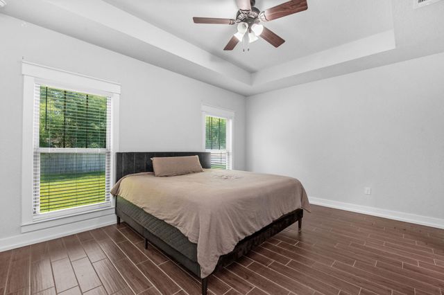 195 Wheat Drive, Crestview, FL 32536
