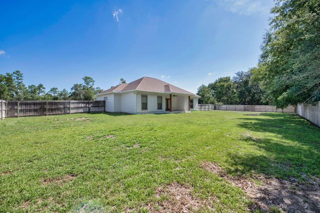 195 Wheat Drive, Crestview, FL 32536