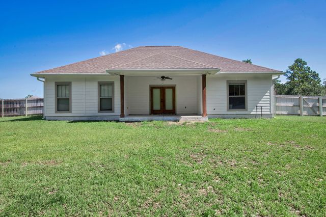 195 Wheat Drive, Crestview, FL 32536