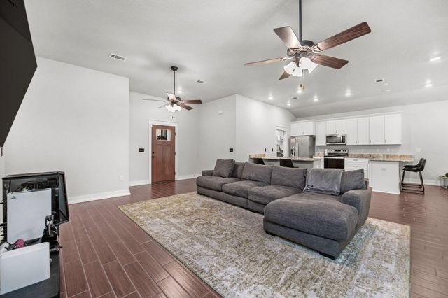 195 Wheat Drive, Crestview, FL 32536