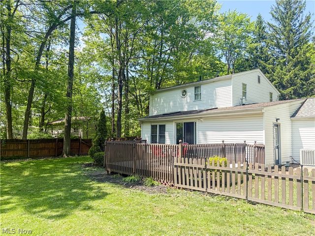 8248 Dawson Drive SE, Warren, OH 44484