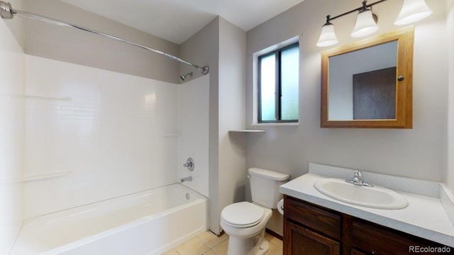 5745 W 2nd Avenue, Lakewood, CO 80226