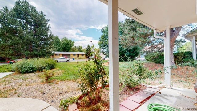5745 W 2nd Avenue, Lakewood, CO 80226