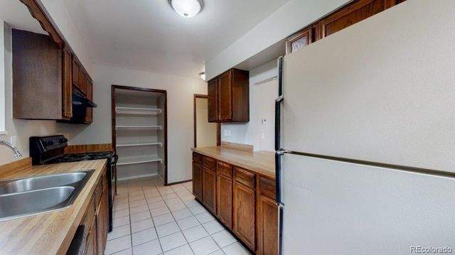 5745 W 2nd Avenue, Lakewood, CO 80226
