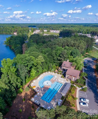 1228 Dali Boulevard, Mount Holly, NC 28120