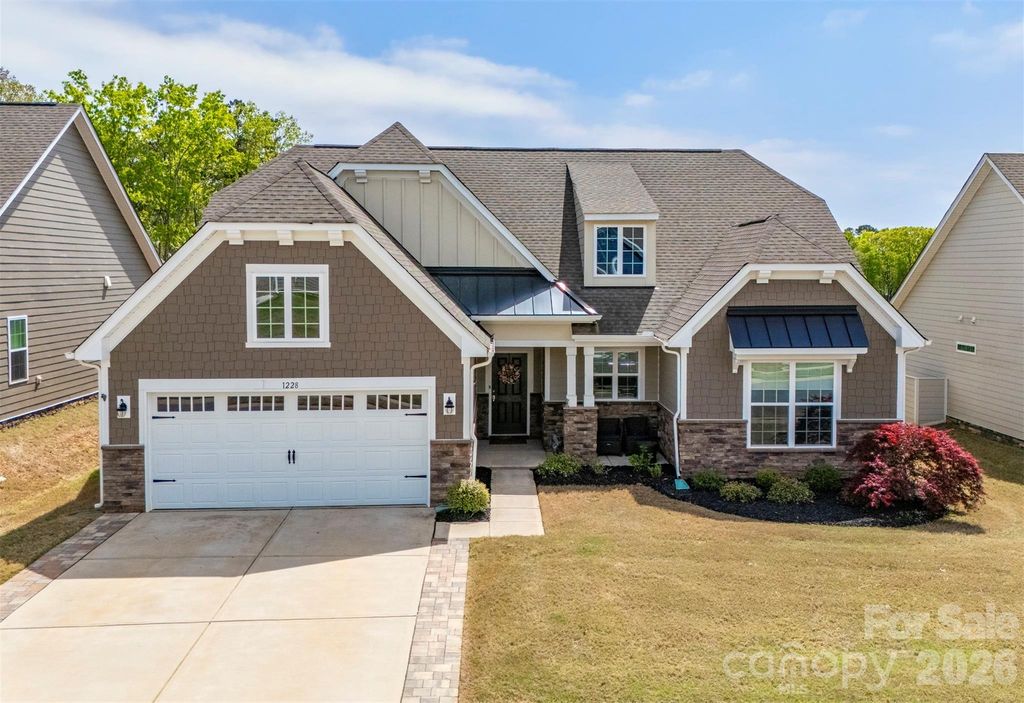 1228 Dali Boulevard, Mount Holly, NC 28120