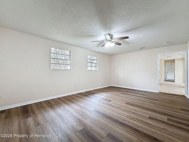 37420 Magnolia Avenue, Dade City, FL 33523