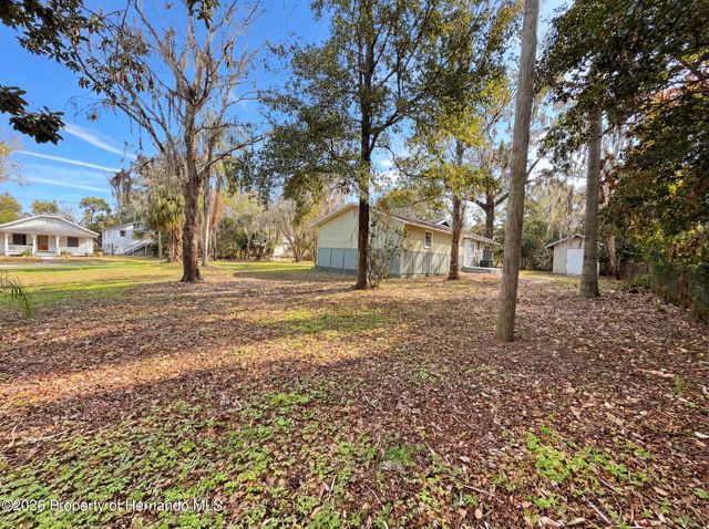 37420 Magnolia Avenue, Dade City, FL 33523