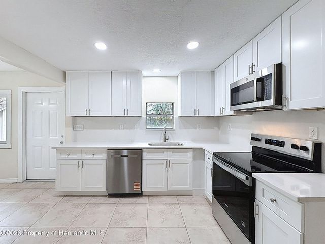 37420 Magnolia Avenue, Dade City, FL 33523