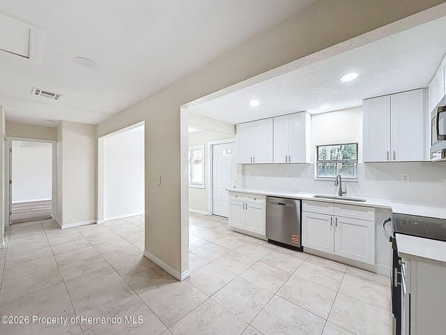 37420 Magnolia Avenue, Dade City, FL 33523