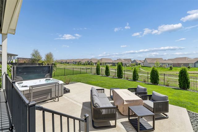 17636 Aurora Drive, Clive, IA 50325