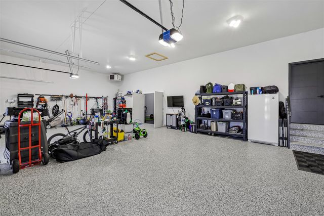 17636 Aurora Drive, Clive, IA 50325