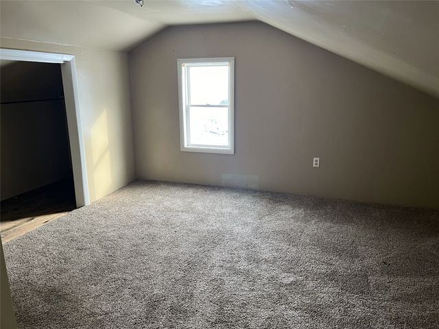 633 E 11TH Street, Erie, PA 16503