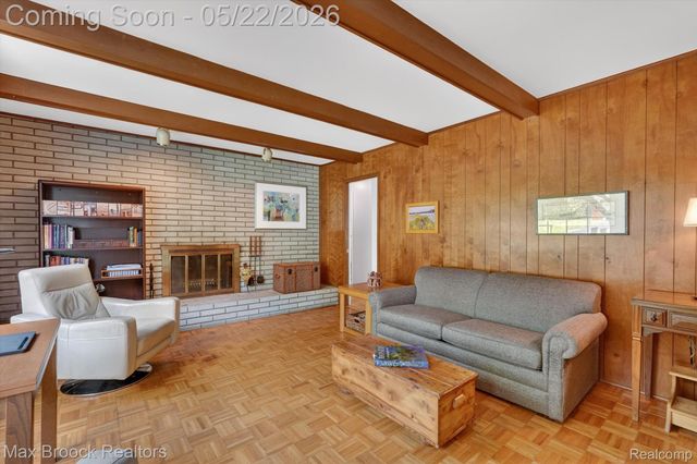 7456 Glengrove Drive, Bloomfield Charter Township, MI 48301