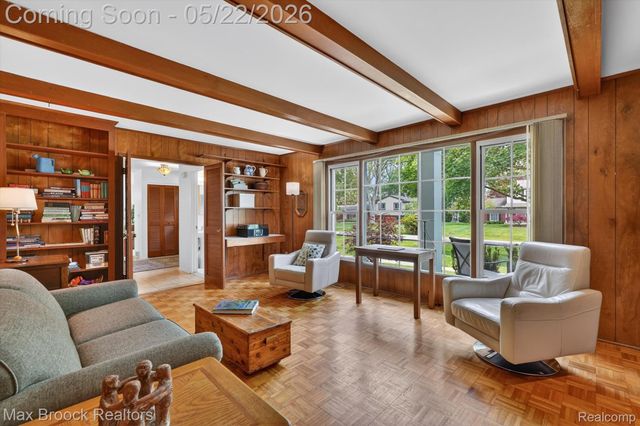 7456 Glengrove Drive, Bloomfield Charter Township, MI 48301