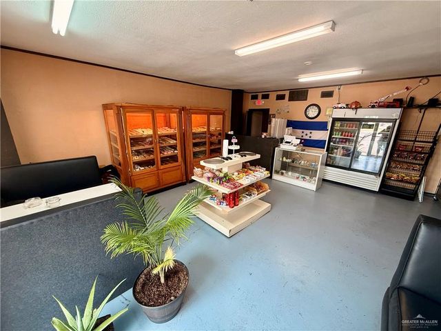 8245 N Moorefield Road, Mission, TX 78574