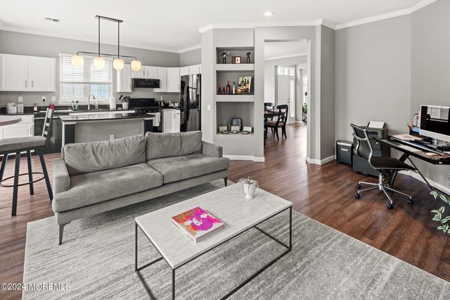 10 Jumping Brook Lane, Barnegat, NJ 08005