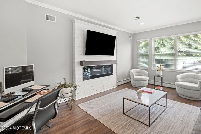 10 Jumping Brook Lane, Barnegat, NJ 08005