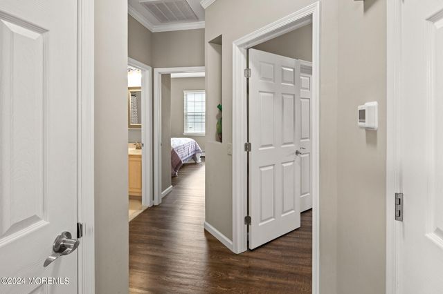 10 Jumping Brook Lane, Barnegat, NJ 08005