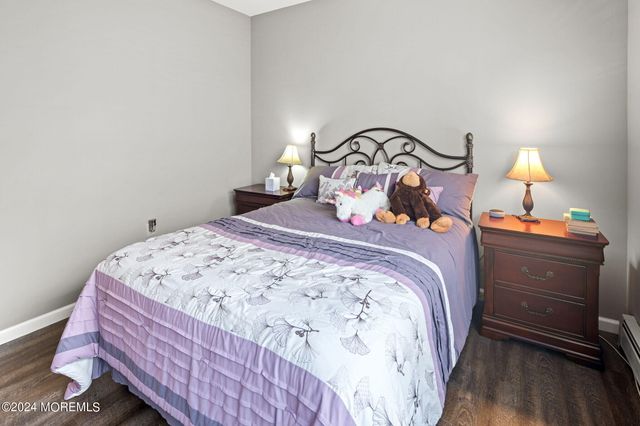 10 Jumping Brook Lane, Barnegat, NJ 08005